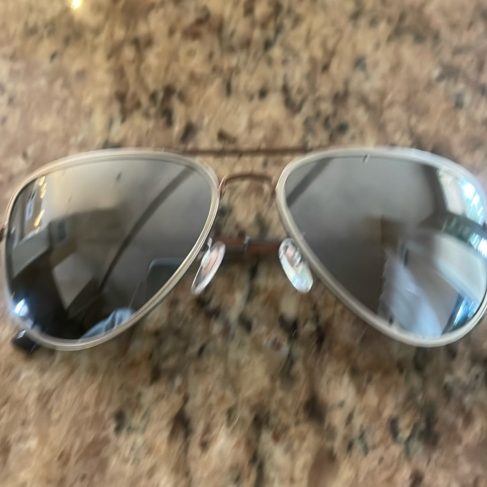 Blenders aviators , Mohave gold. Brand new. Unisex